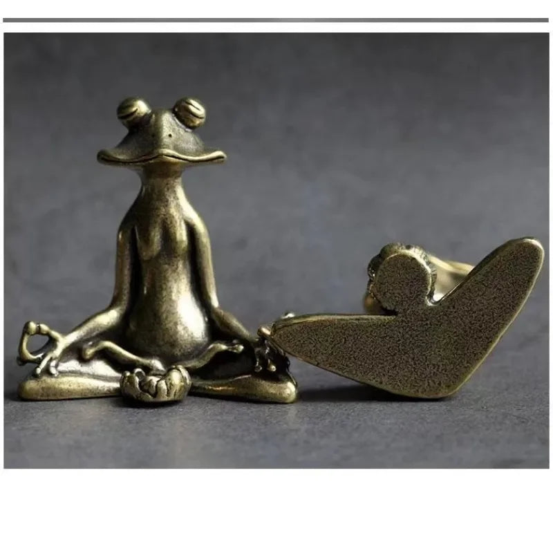 Retro Brass Meditate Zen Buddhism Frog Statue